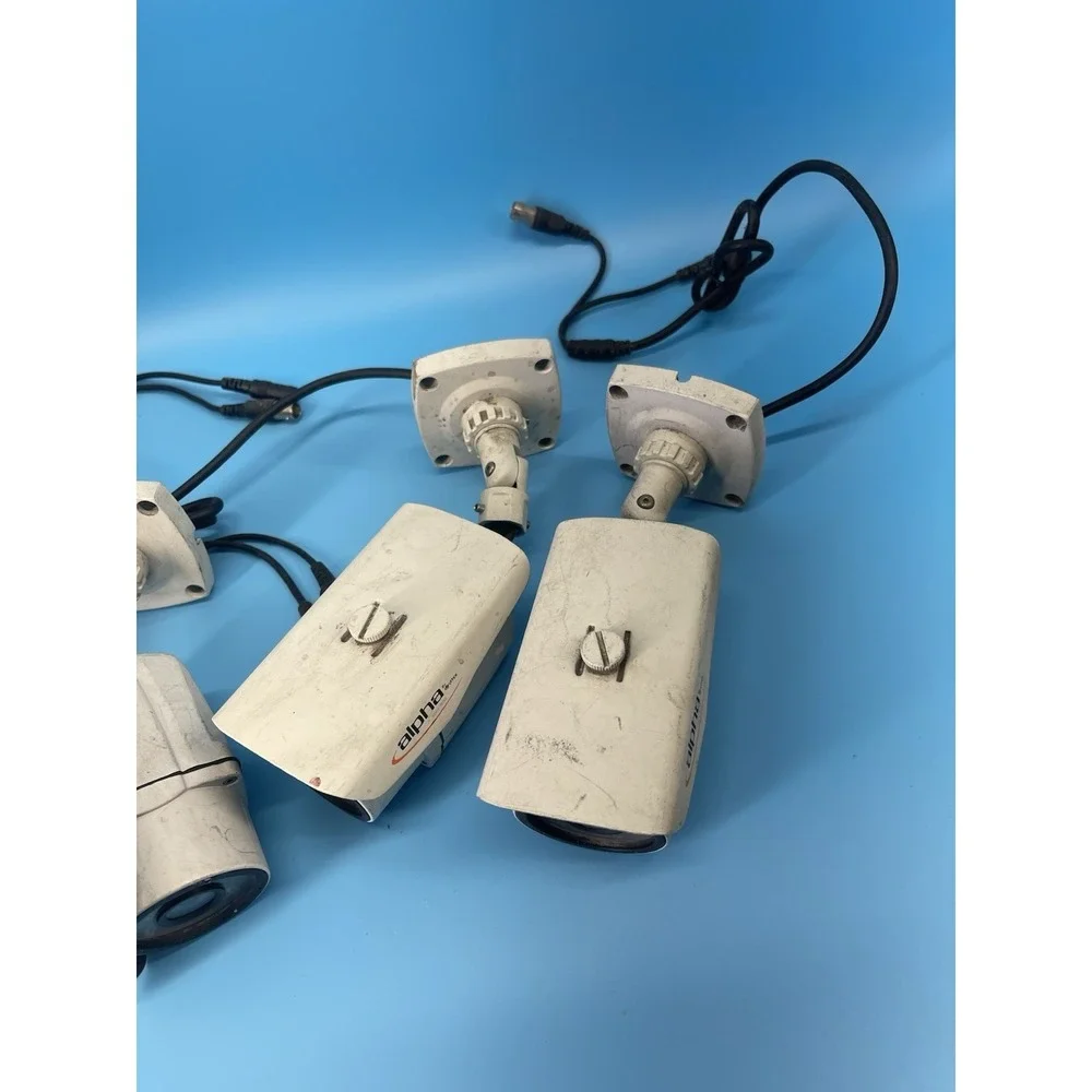 Alpha CCTV Security Cameras Lot of‎ 3+1 Wired Bullet Dome Untested